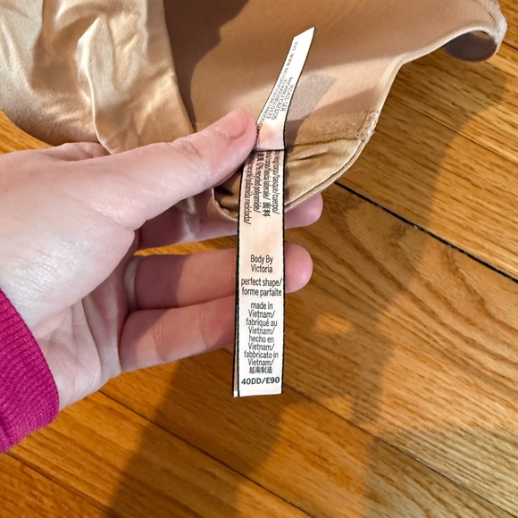 Victoria’s Secret 40DD Push Up Perfect Shape Racerback Bra - Picture 4 of 4